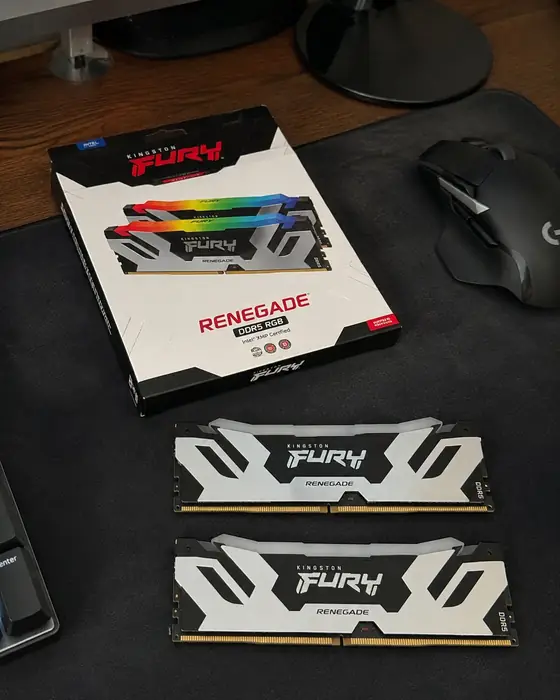 Kingston Renegade RGB DDR5 kit